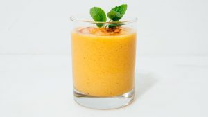 Frozen Rum-Mango Lassi Drink